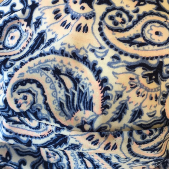 Victoria’s Secret Strapless Swim Suit Top with Adjustable Straps - Picture 6 of 7